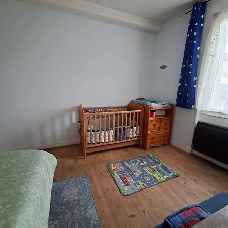 With South-facing Terrace - 3 Bedrooms